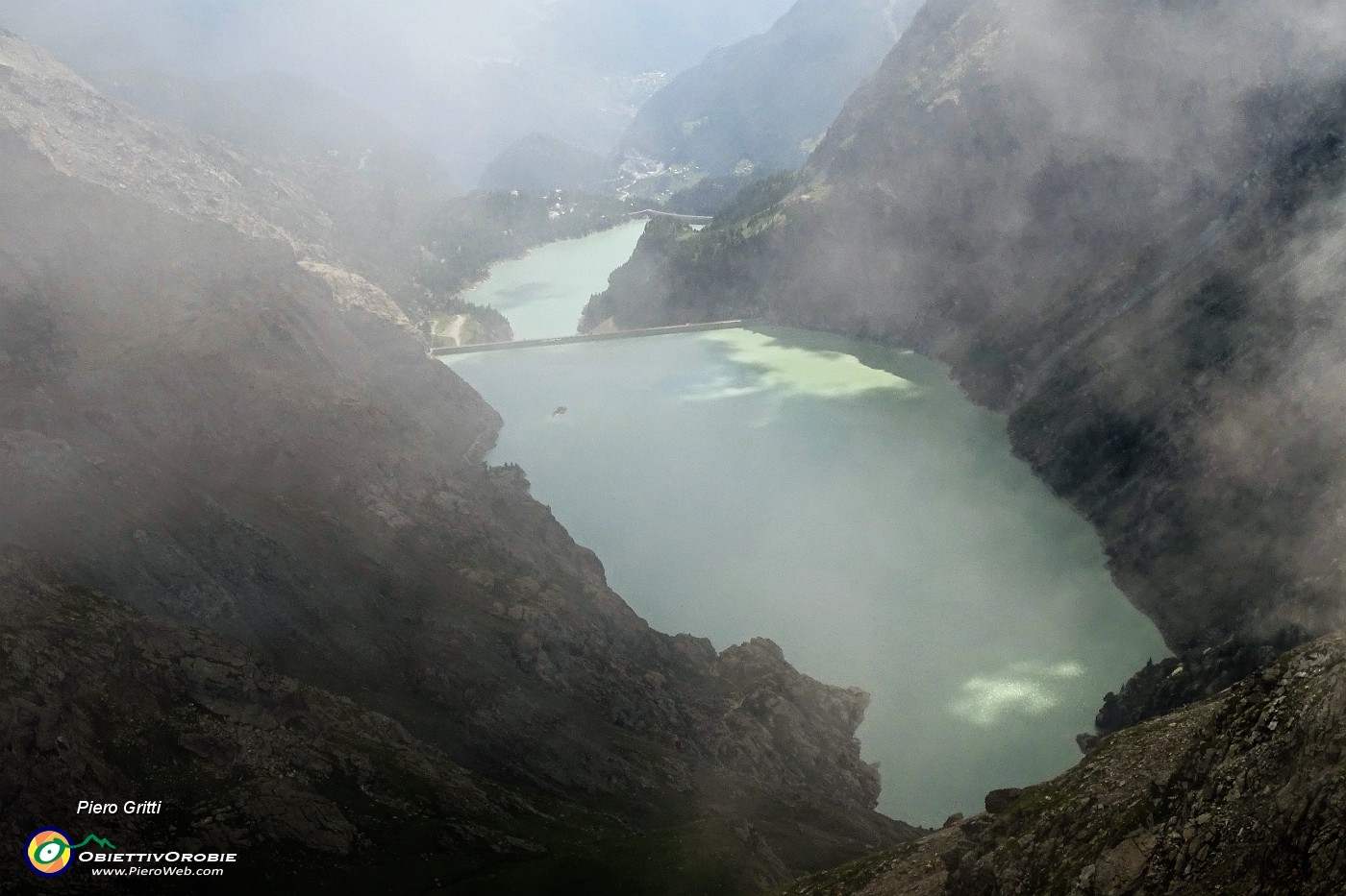 67 Zoom sui laghi d'Alpe Gera e Campomoro.JPG